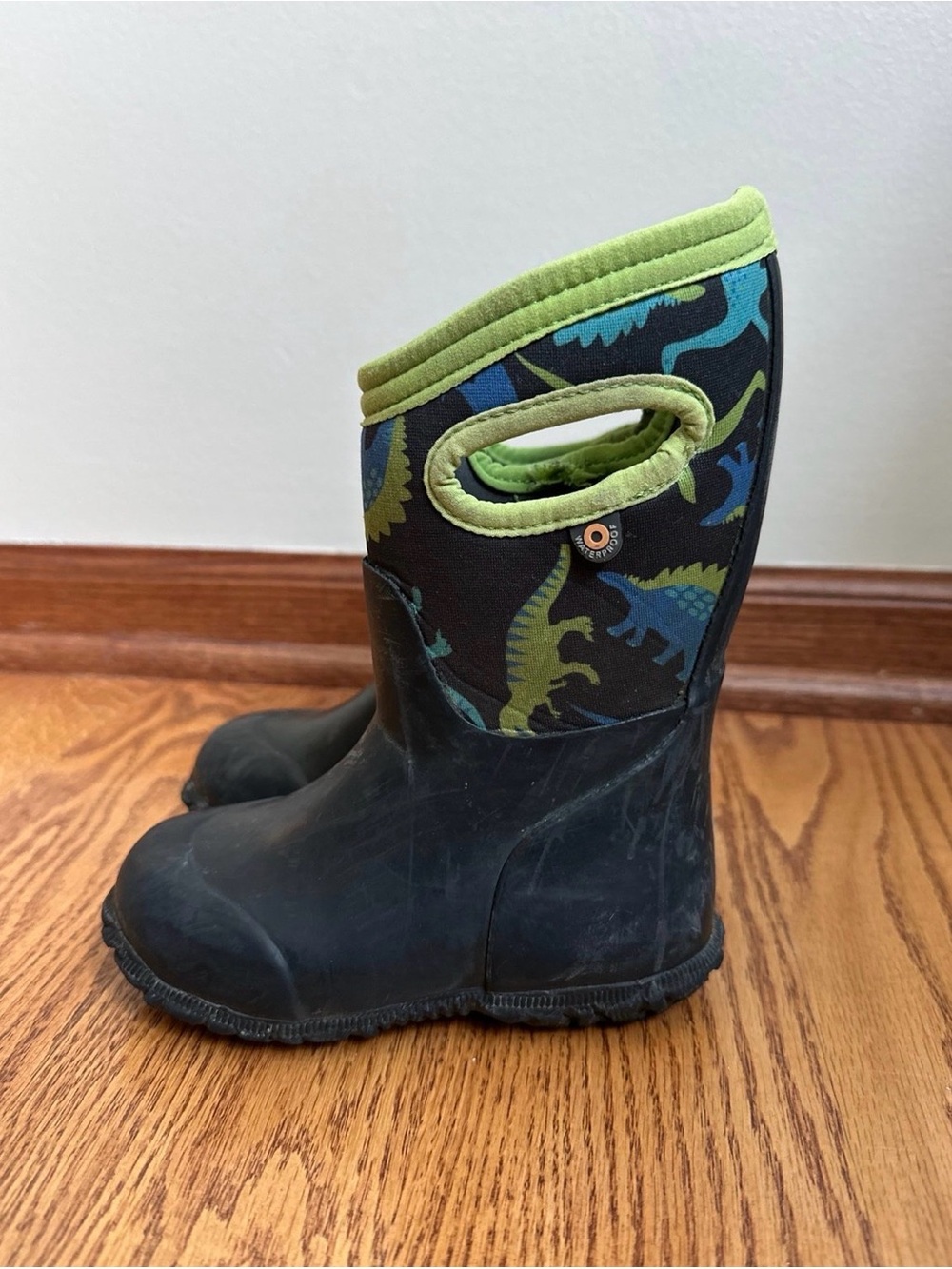 Bogs Waterproof Snow Boots Boys 8 Dinos